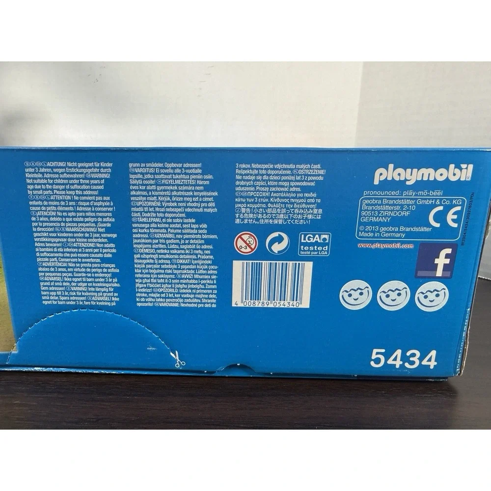 Playmobil 5434 Summer Fun Camping Family Caravan Play Set 
